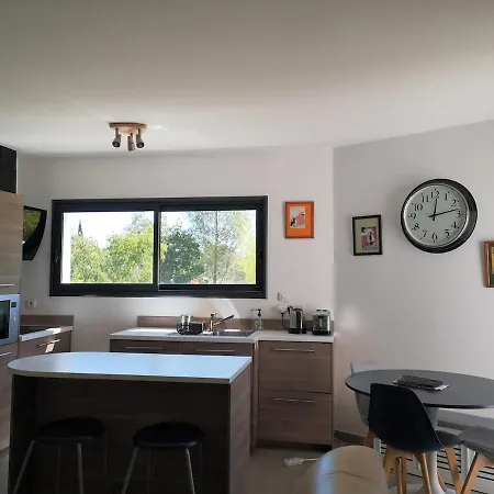 Apartmán Superbe T3 Avec Jardin Et Bassin, Dans Un Village Calme Au Nord De Montpellier Saint-Gely-du-Fesc