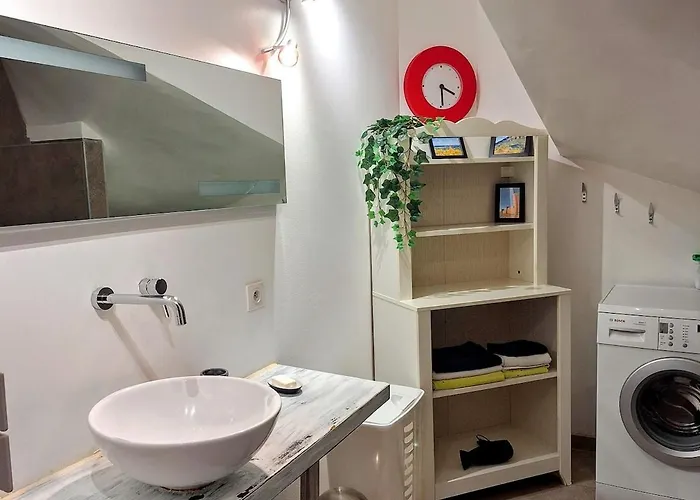 Superbe T3 Avec Jardin Et Bassin, Dans Un Village Calme Au Nord De Montpellier Apartmán Saint-Gely-du-Fesc