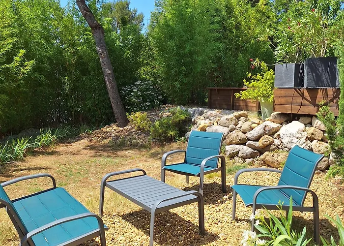 Superbe T3 Avec Jardin Et Bassin, Dans Un Village Calme Au Nord De Montpellier Apartmán